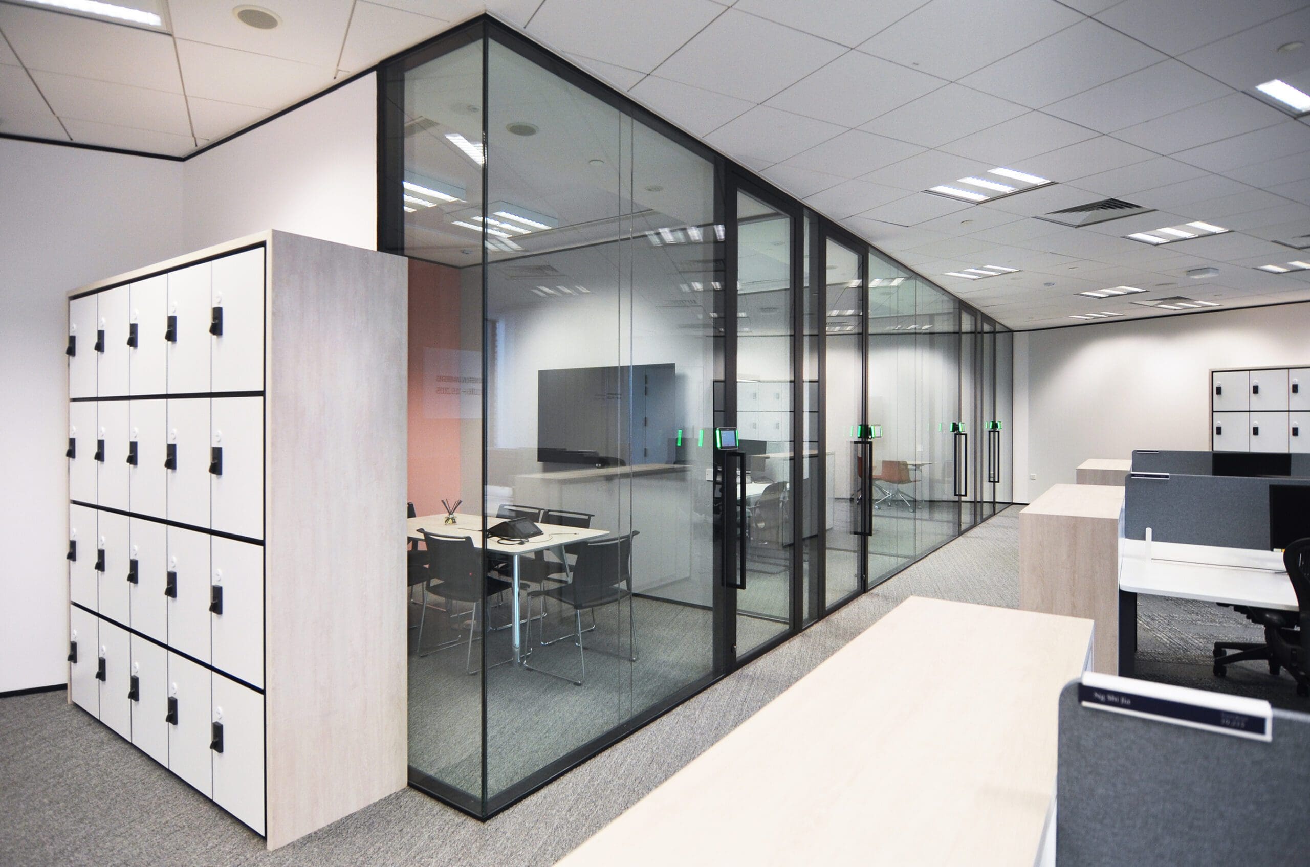 PurOptima Revolution 100 demountable wall system