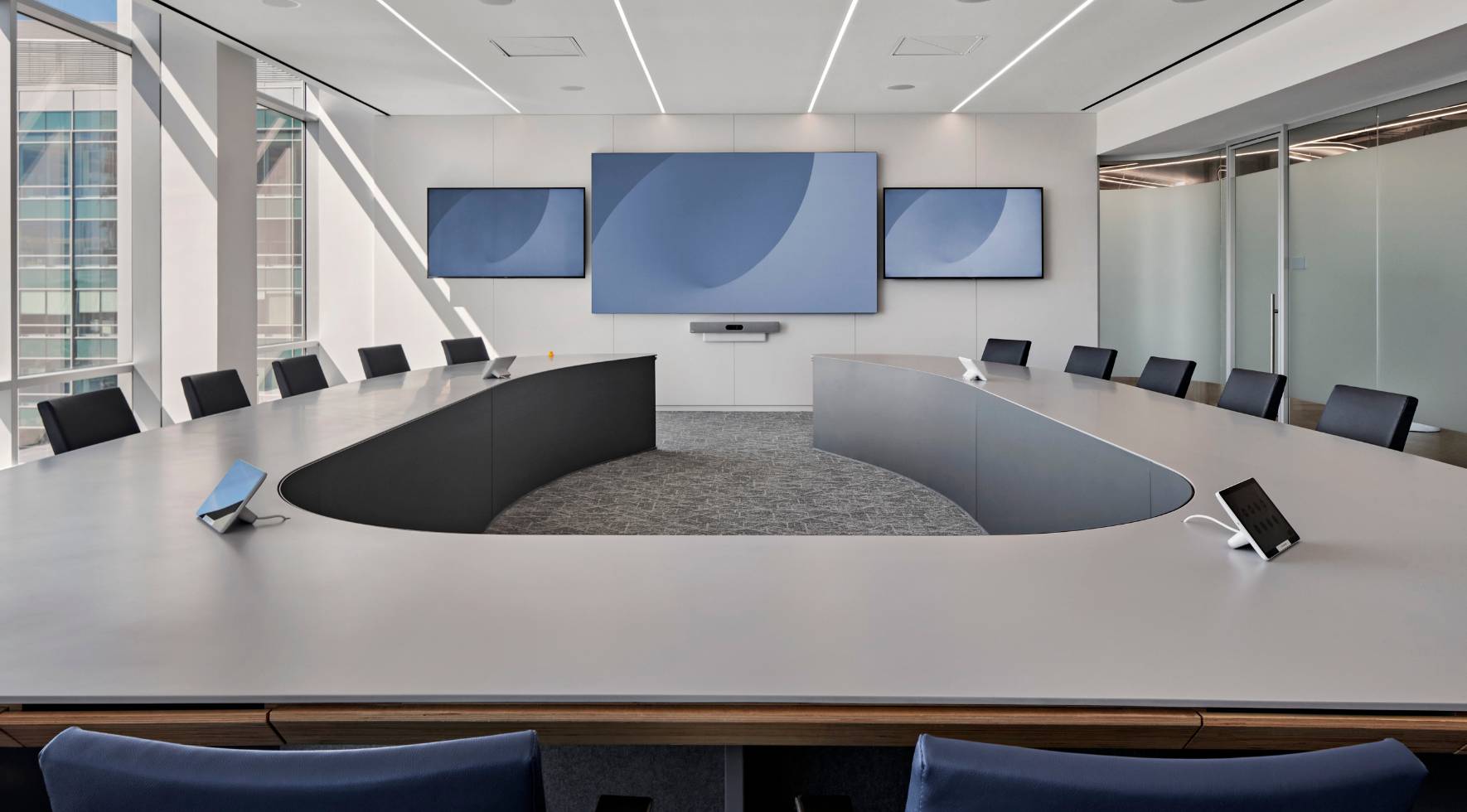 xr:d:DAFbaqY8UAY:3,j:4210180044,t:23022318