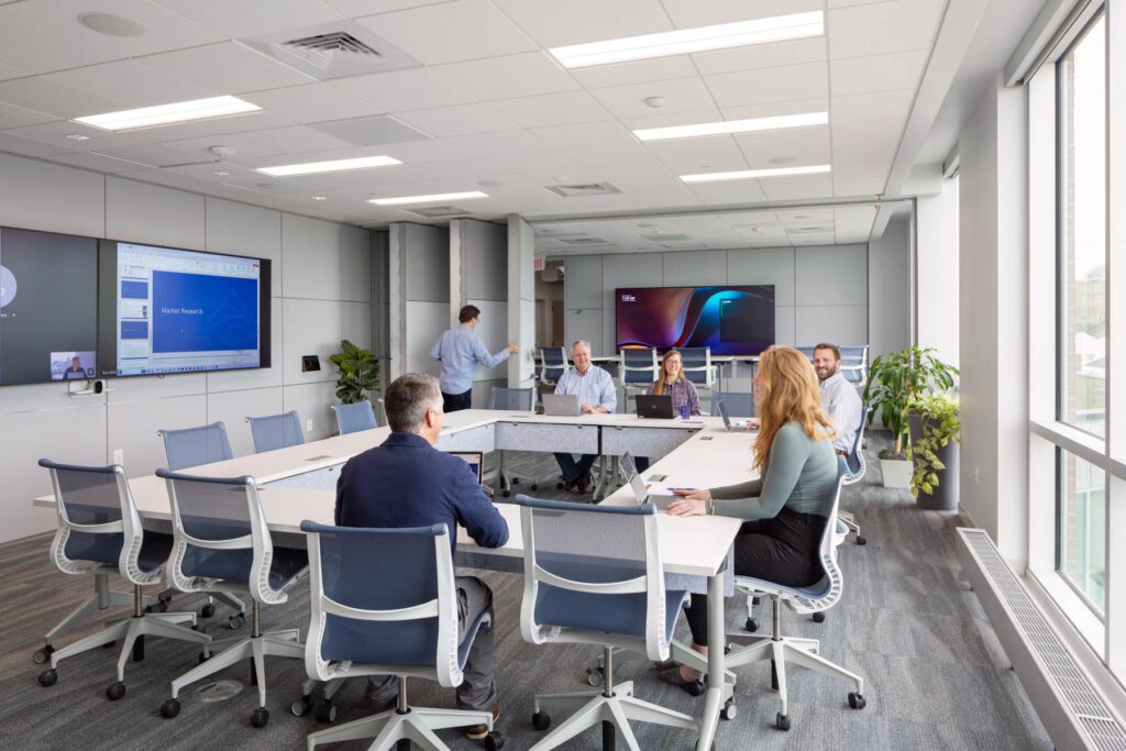 Divide and combine room
